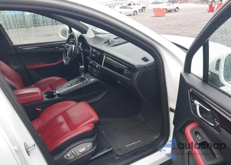 2021 Porsche Macan from USA, damaged, VIN WP1AA2A5XMLB16221